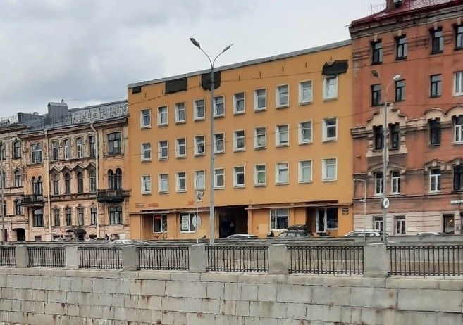 фасад дома, здание по адресу г Санкт-Петербург, наб Обводного канала, д 139